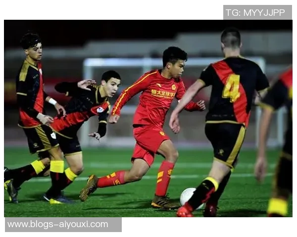 广州足球队的默契配合揭秘与战术分析之旅 广州足球队的默契配合揭秘与战术分析之旅